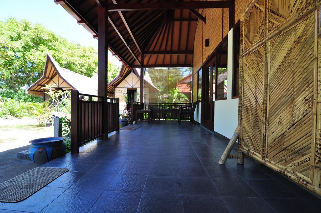 Ana Warung & Bungalows Gili Meno Exteriör bild