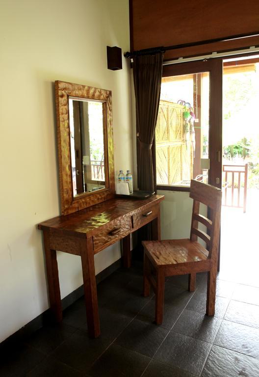 Ana Warung & Bungalows Gili Meno Exteriör bild