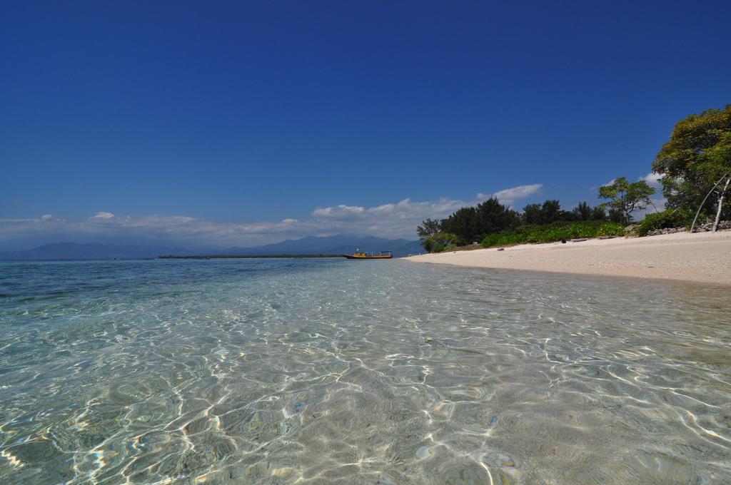 Ana Warung & Bungalows Gili Meno Exteriör bild